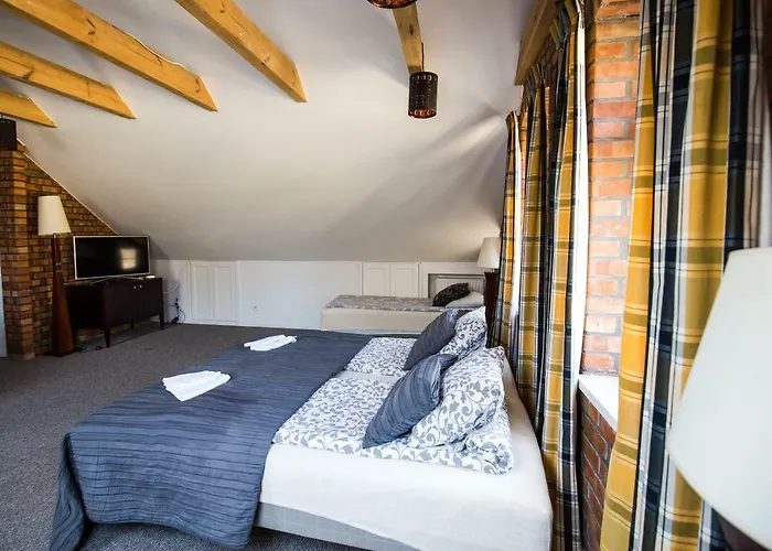 Madera Κατοβίτσε